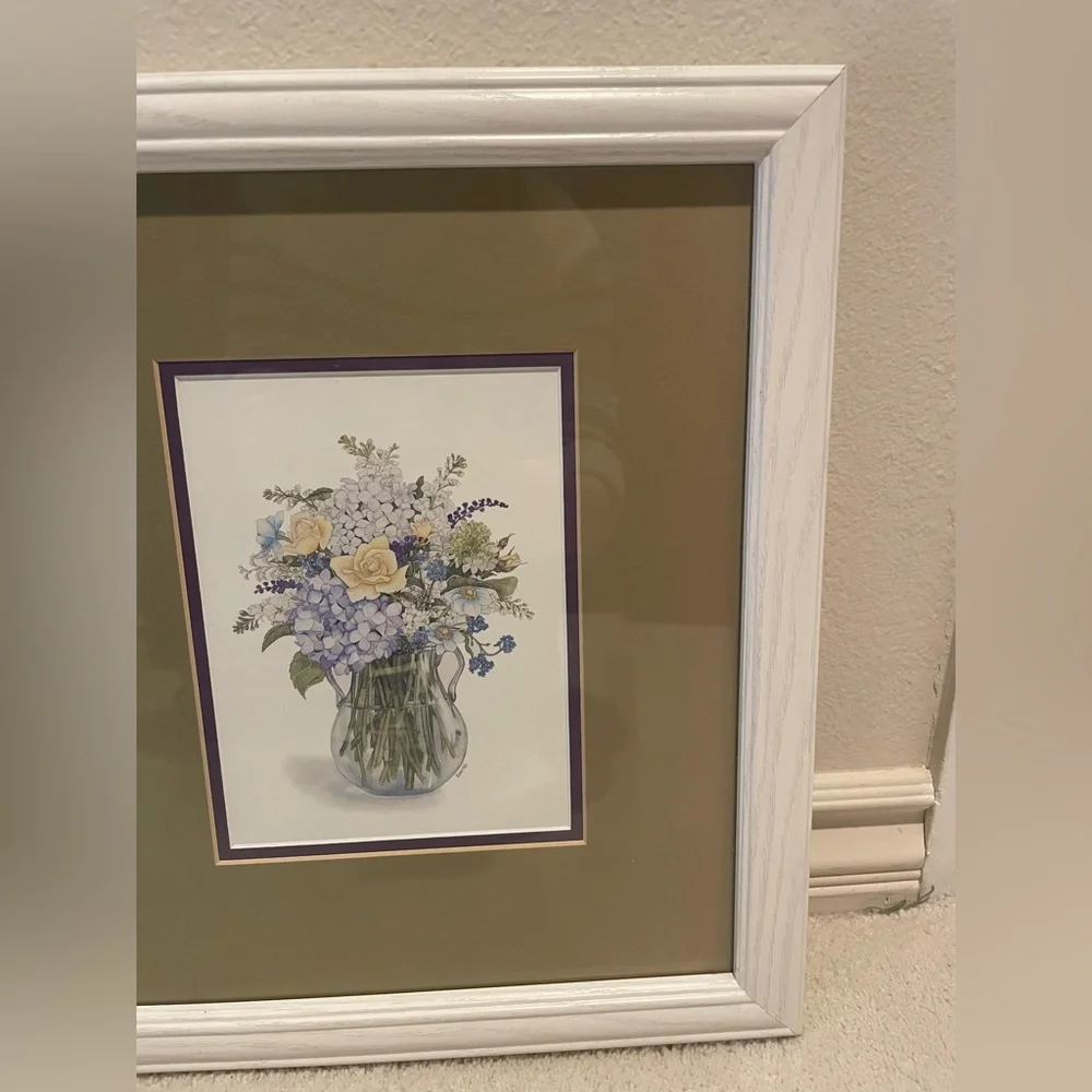 Elegant White Picture Frame with Floral Art
